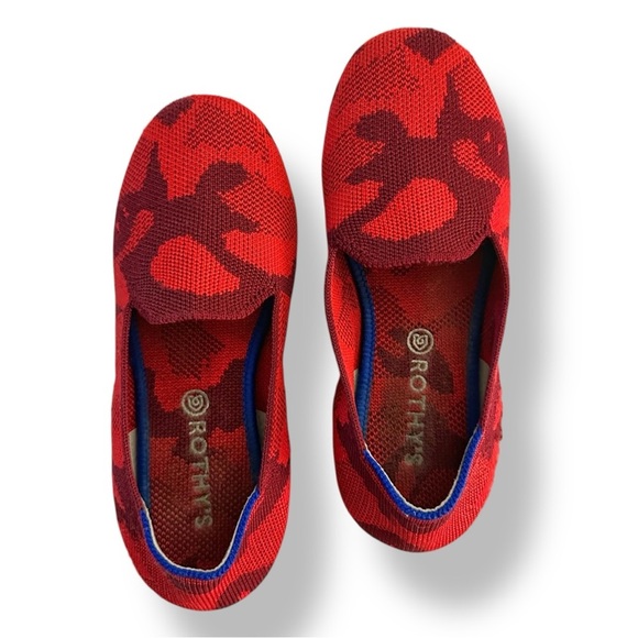 Rothy’s | The Kids Loafer in Red Camo (1) ♥️ - Picture 1 of 8